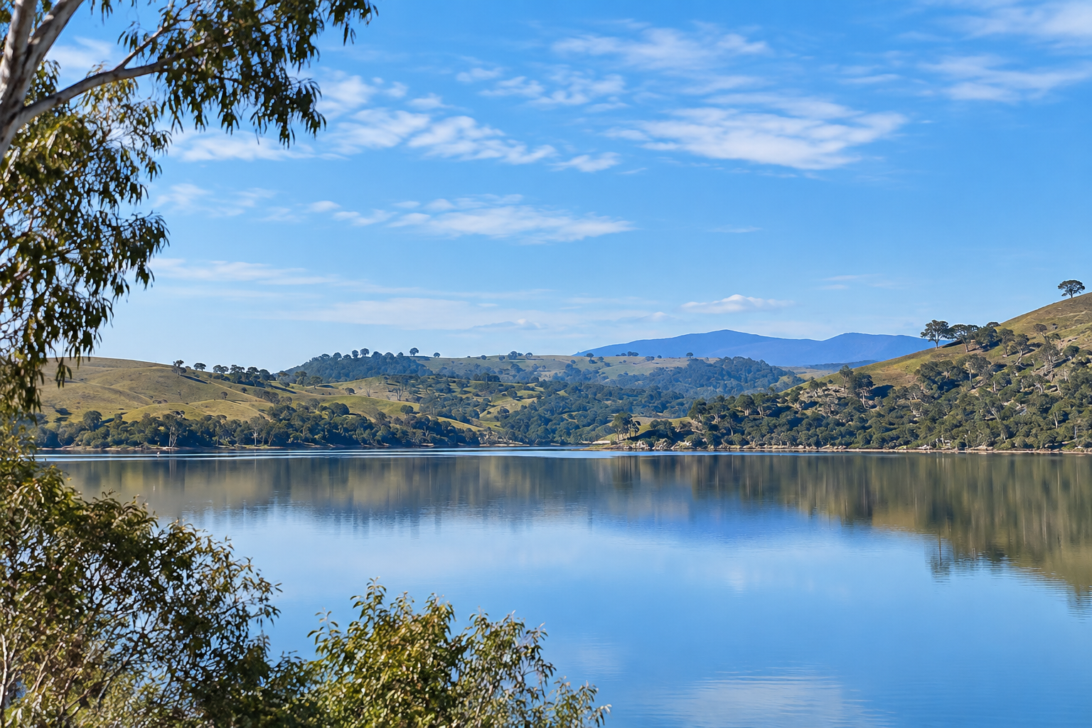 Lake Burrinjuck and the hills around Woolgarlo, NSW